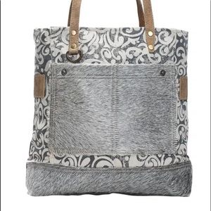 MYRA HAIR-ON POCKETS TOTE
